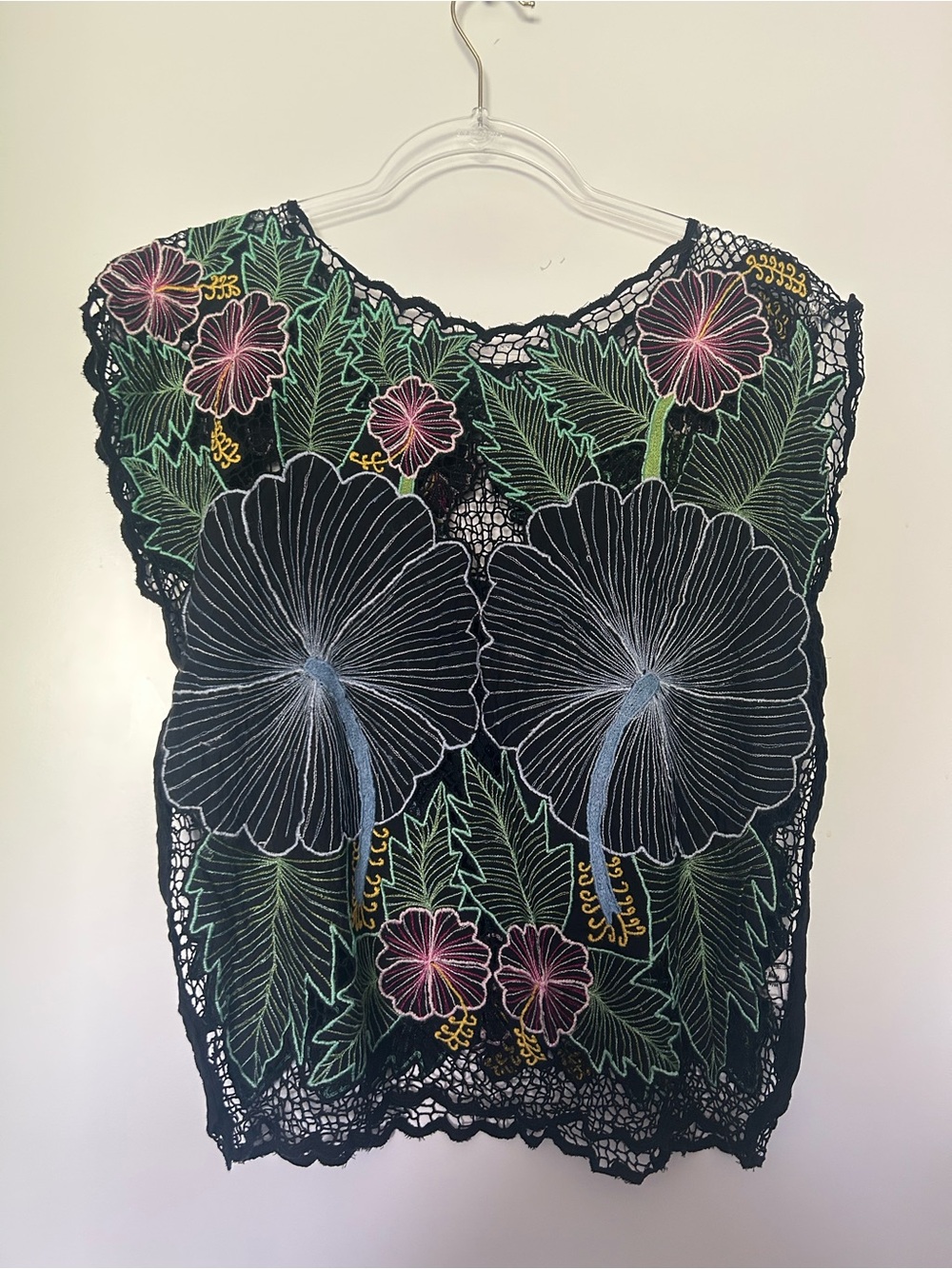 Black Floral Embroidered Lace Capped Sleeve Top - Picture 5 of 16
